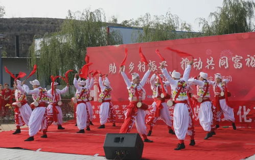 文化潤心田 文藝家采風(fēng)創(chuàng)作、惠民演出與藝術(shù)交流的多維實(shí)踐